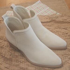Gianni Bini Cream Ankle Booties